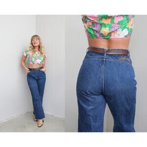 Early 1980's Vintage Levi's Dark Wash Wide Leg Jeans Women's SM 29" to 30" Waist